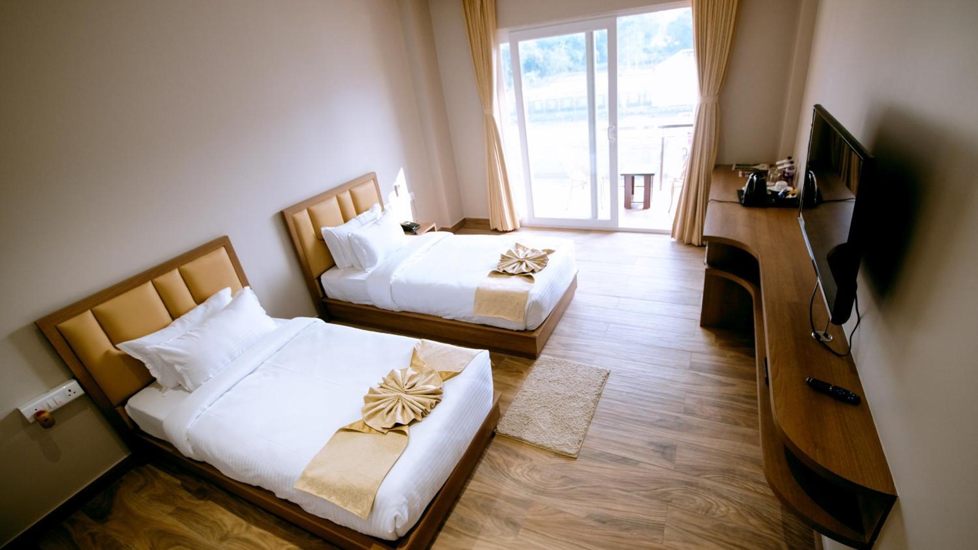 Finn'S Weaver Resort, Kāziranga Zewnętrze zdjęcie
